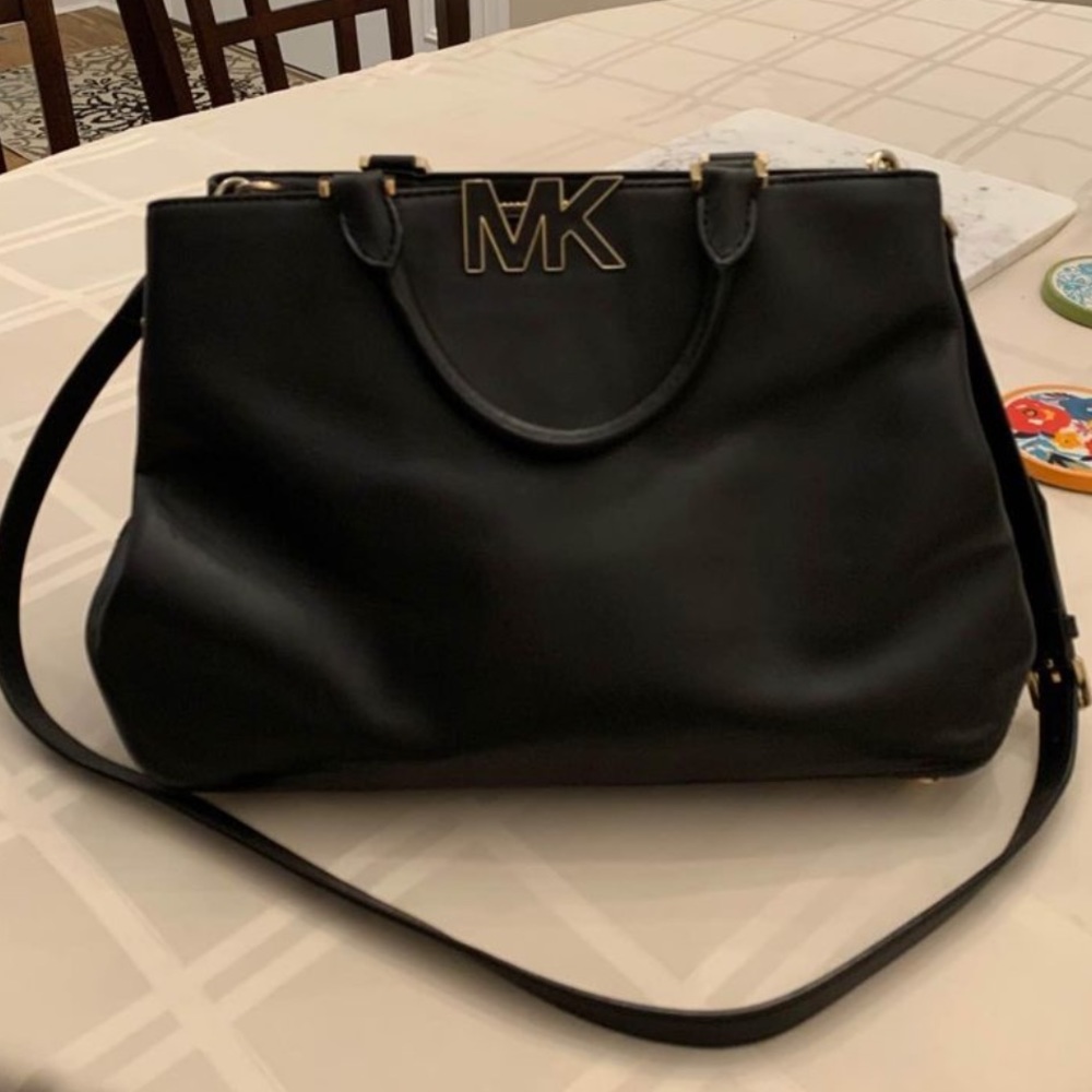 Michael Kors Florence Large Satchel with crossbody straps